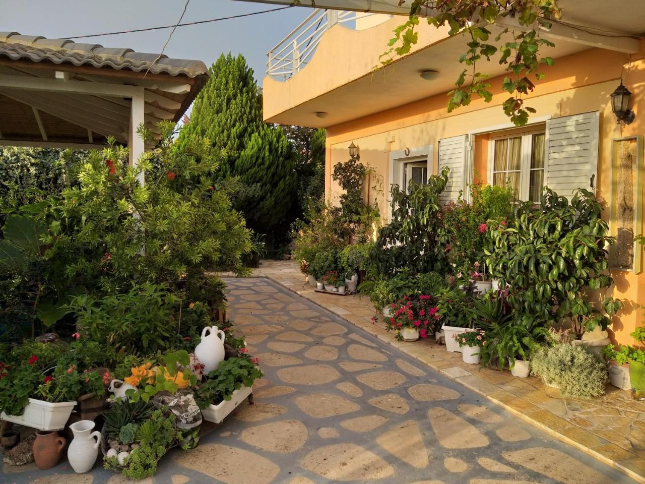 Guesthouse Villa Joanna&Mattheo Саранде Екстериор снимка